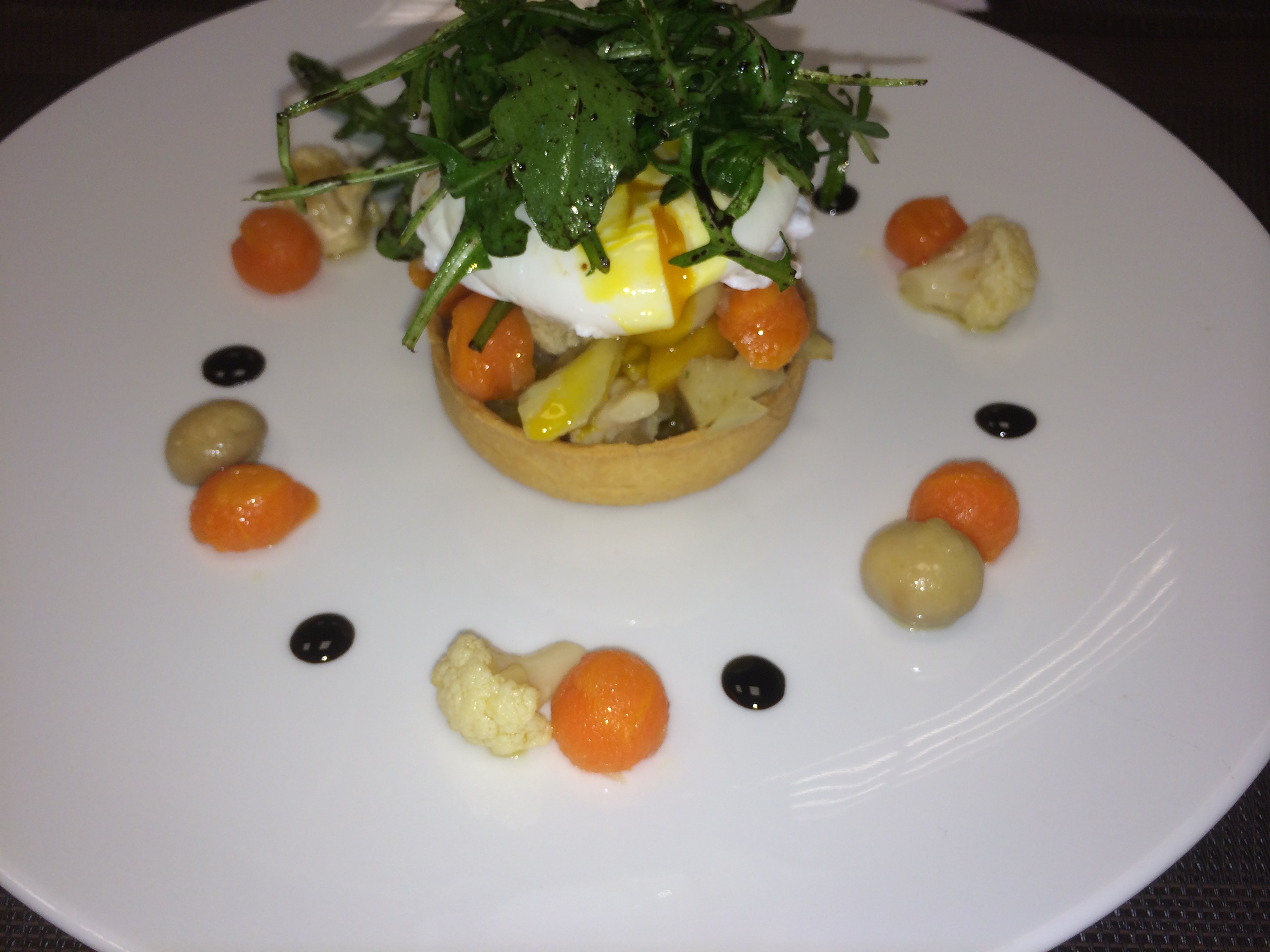Tartelette de légumes façon barigoule et Œuf poché